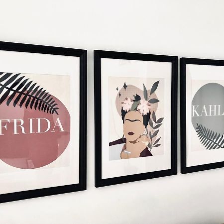 Apartamentos Elite - Art Collection - Frida Mérida Luaran gambar