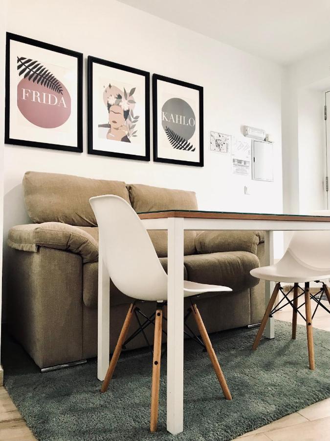Apartamentos Elite - Art Collection - Frida Mérida Luaran gambar