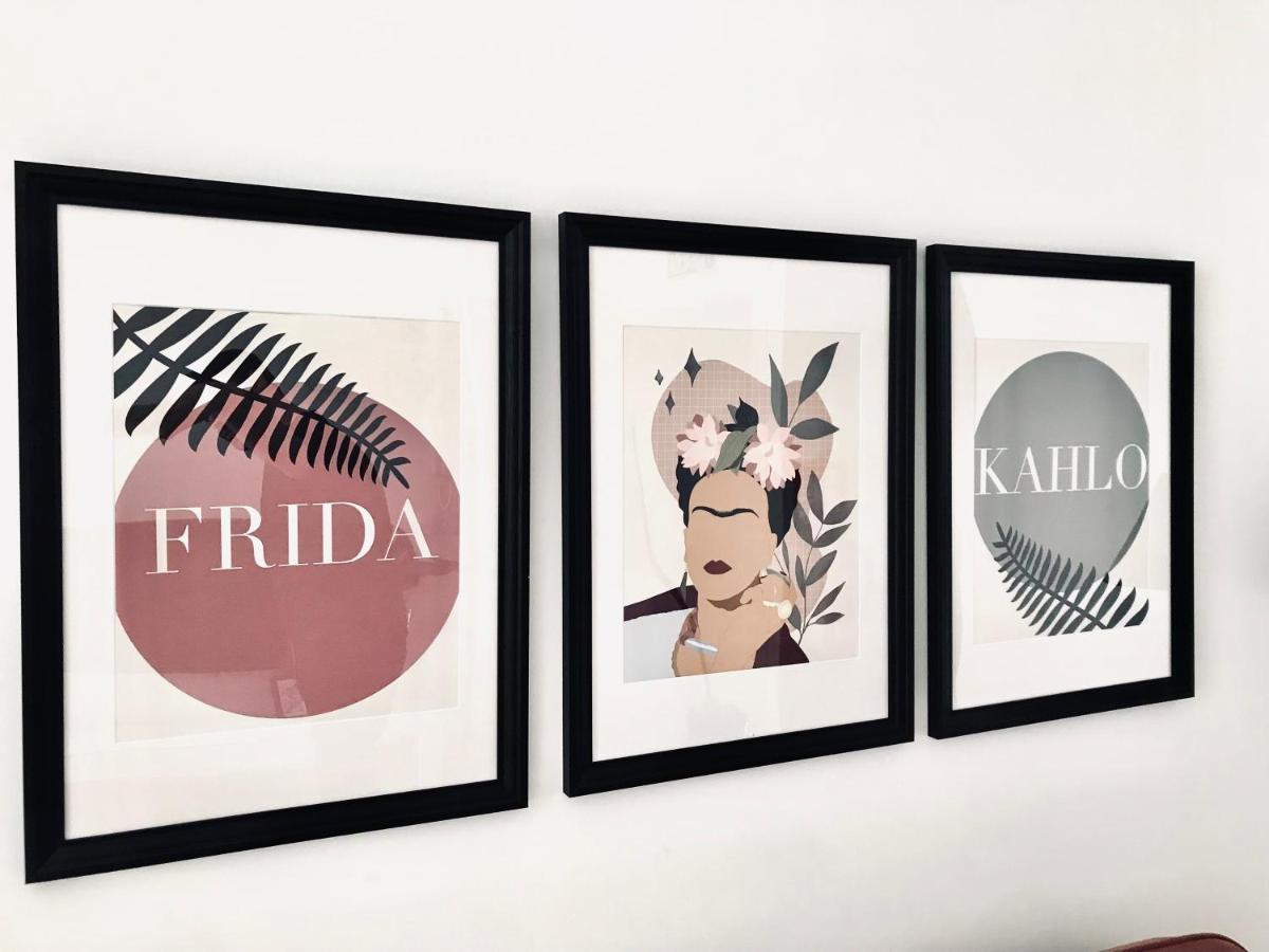 Apartamentos Elite - Art Collection - Frida Mérida Luaran gambar