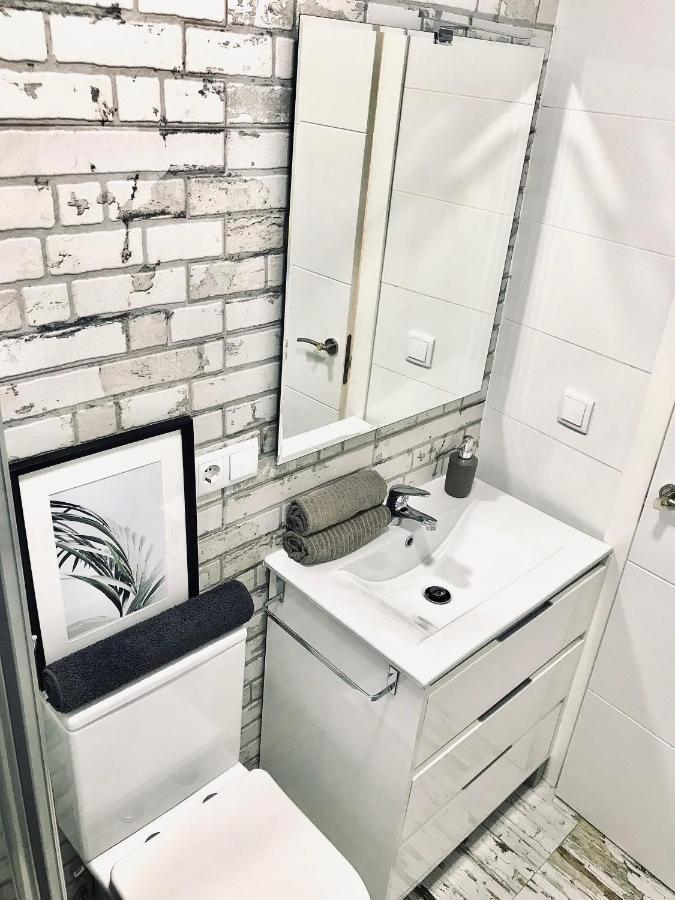 Apartamentos Elite - Art Collection - Frida Mérida Luaran gambar